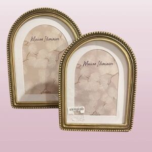 🆕-Maison Illuminare- Set of 2 Gold Arch Picture Frames. 5x7 & 4x6. NWT